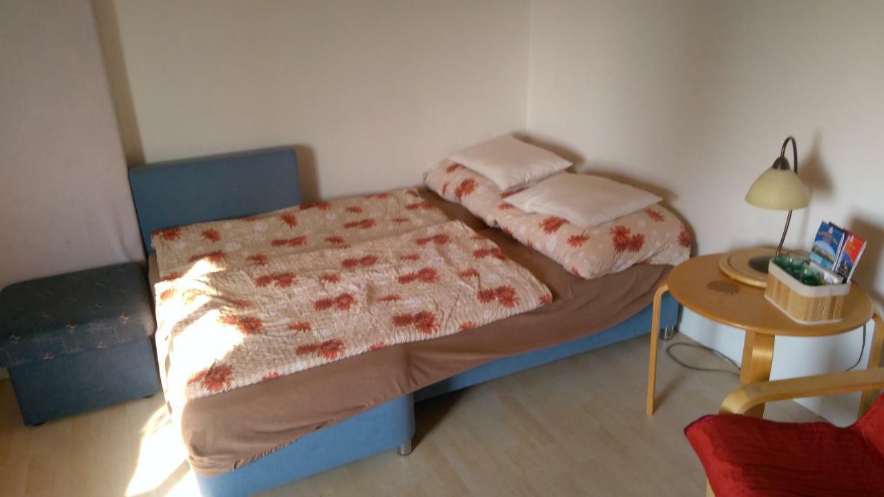 U Babicky A Jeji Psi Smecky Guest House Weselitschko Exterior foto
